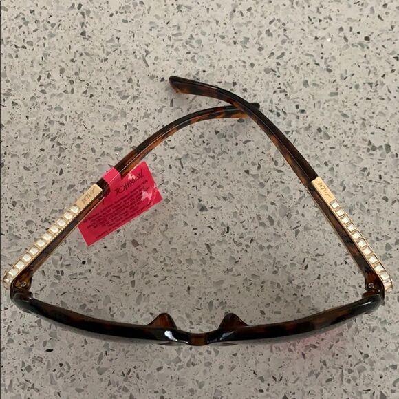 Betsey Johnson sunglasses tortoise & rhinestone - Picture 4 of 5